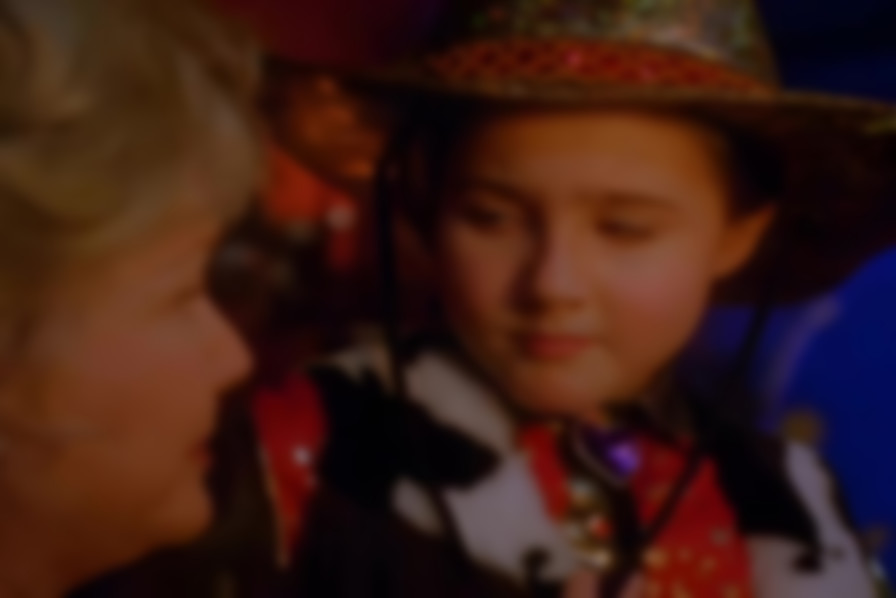 Halloweentown II: Kalabar's Revenge backdrop