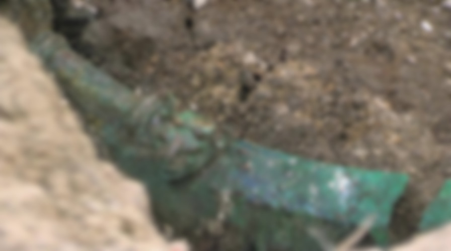 L'aventure humaine The Enigma of the Celtic Tomb backdrop