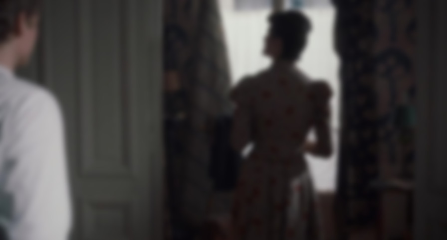 Curiosa backdrop